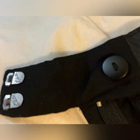 Basic Black Pants - Picture 2 of 2